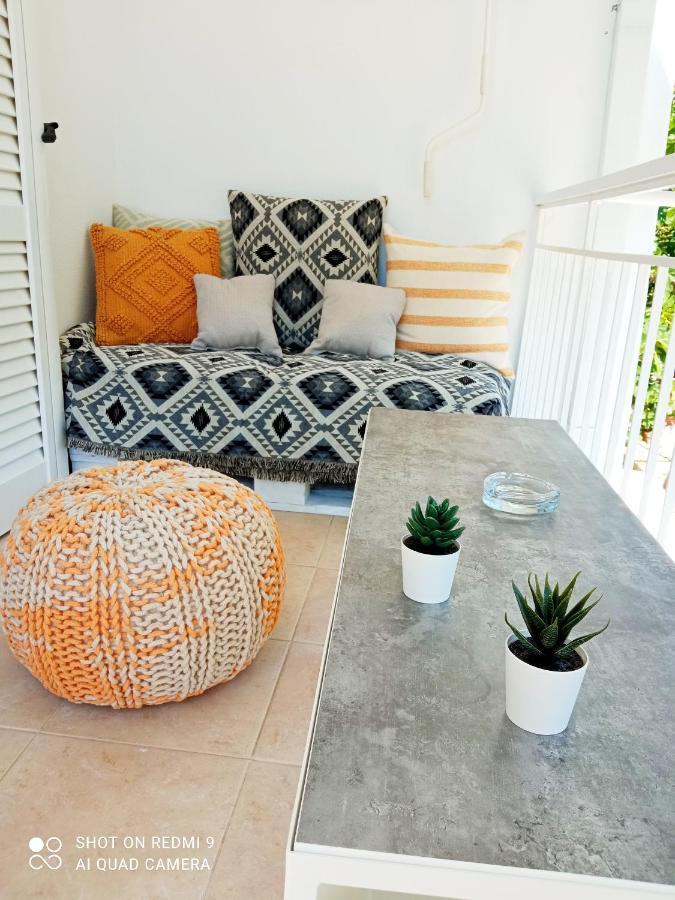 Summer Feel Suites Poros Town Exteriér fotografie