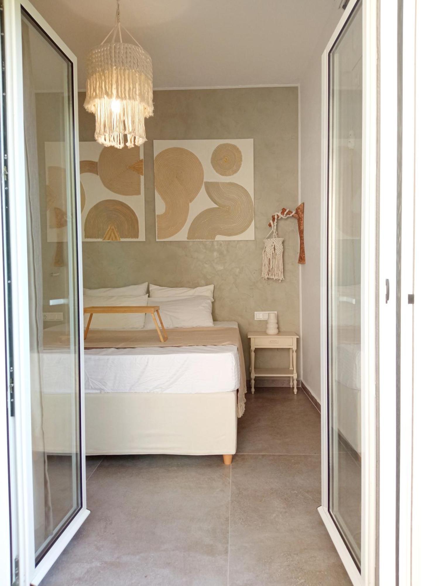 Summer Feel Suites Poros Town Exteriér fotografie