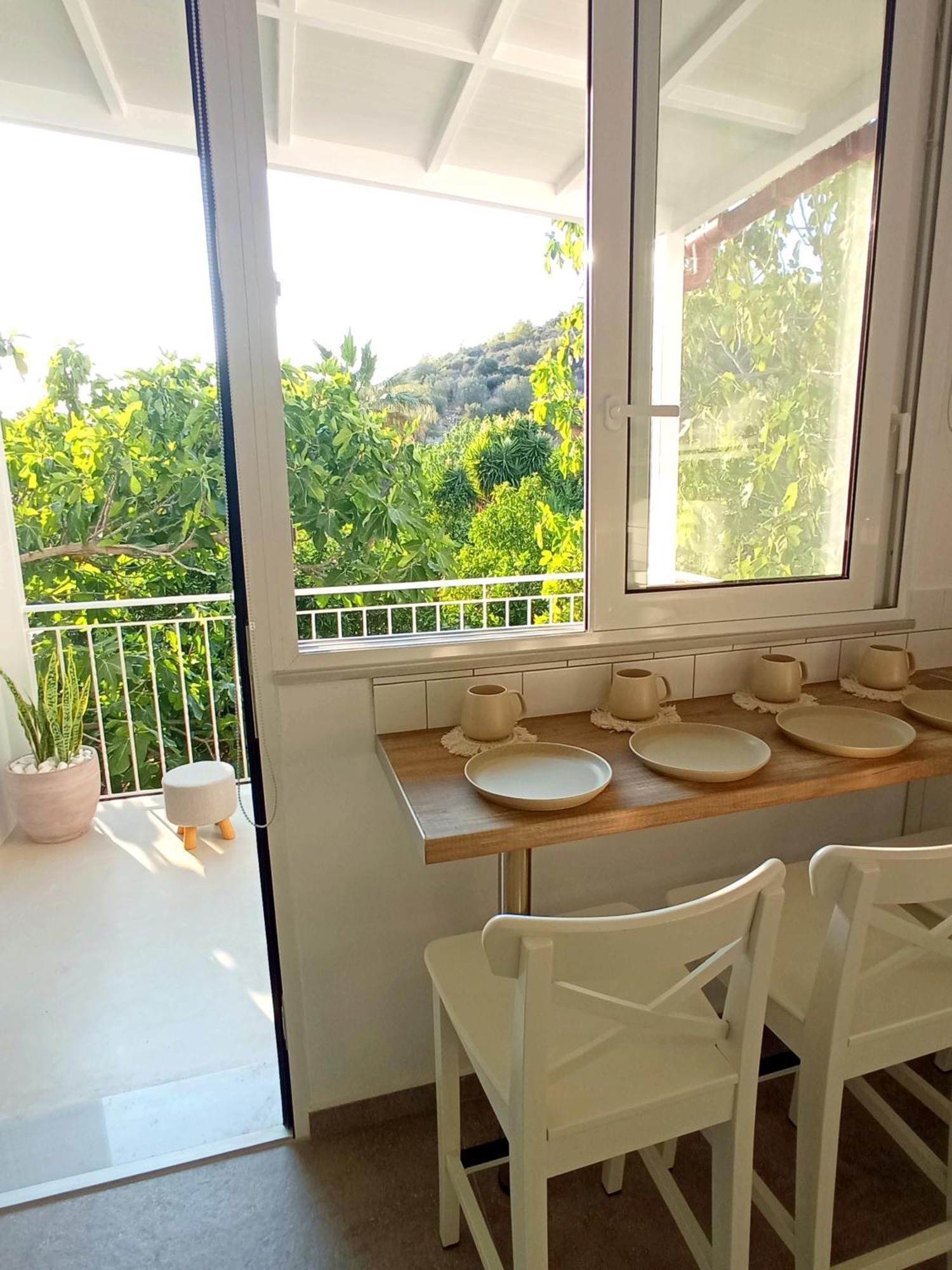 Summer Feel Suites Poros Town Exteriér fotografie